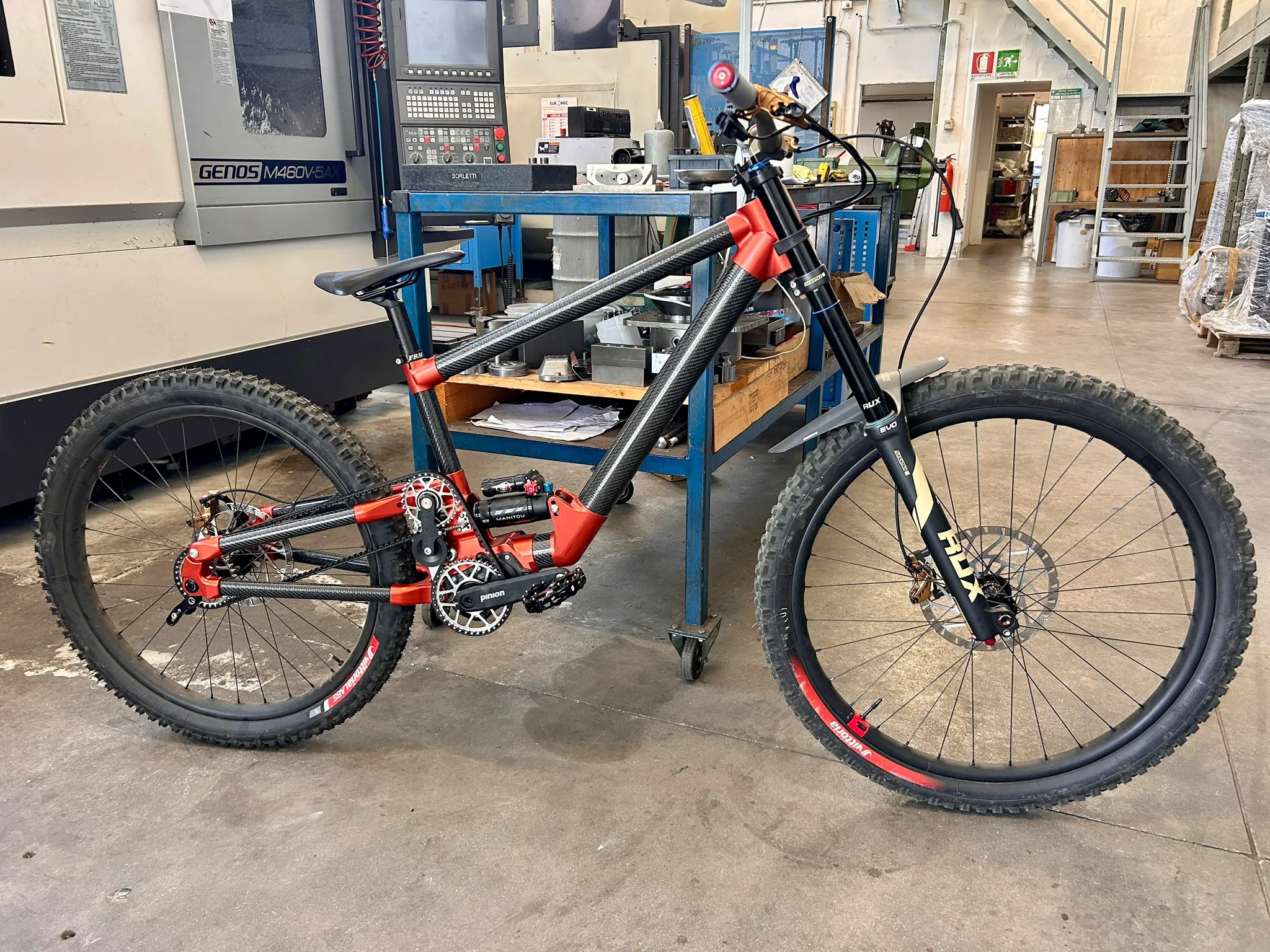 Complete Horse With No Name downhill prototype in the Clorofilla Bike Lab workshop